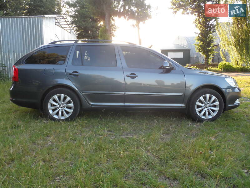 Універсал Skoda Octavia 2012 в Умані