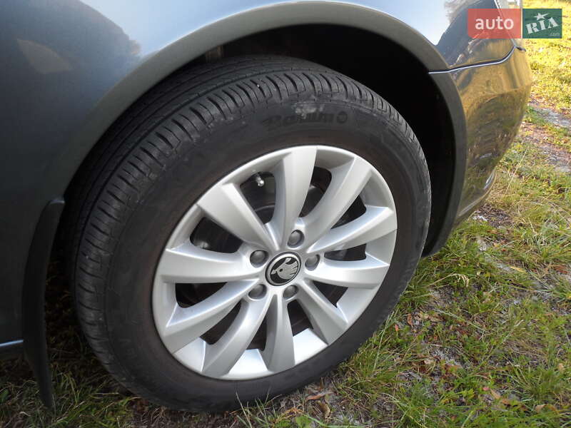 Універсал Skoda Octavia 2012 в Умані