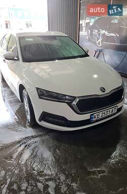 Лифтбек Skoda Octavia 2022 в Днепре