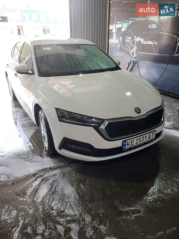 Ліфтбек Skoda Octavia 2022 в 