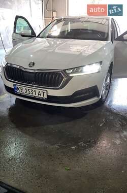 Ліфтбек Skoda Octavia 2022 в 
