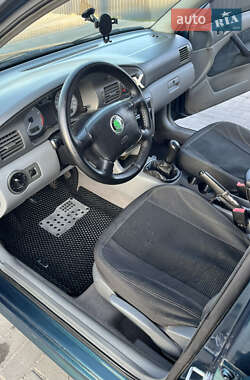 Ліфтбек Skoda Octavia 1998 в Черкасах