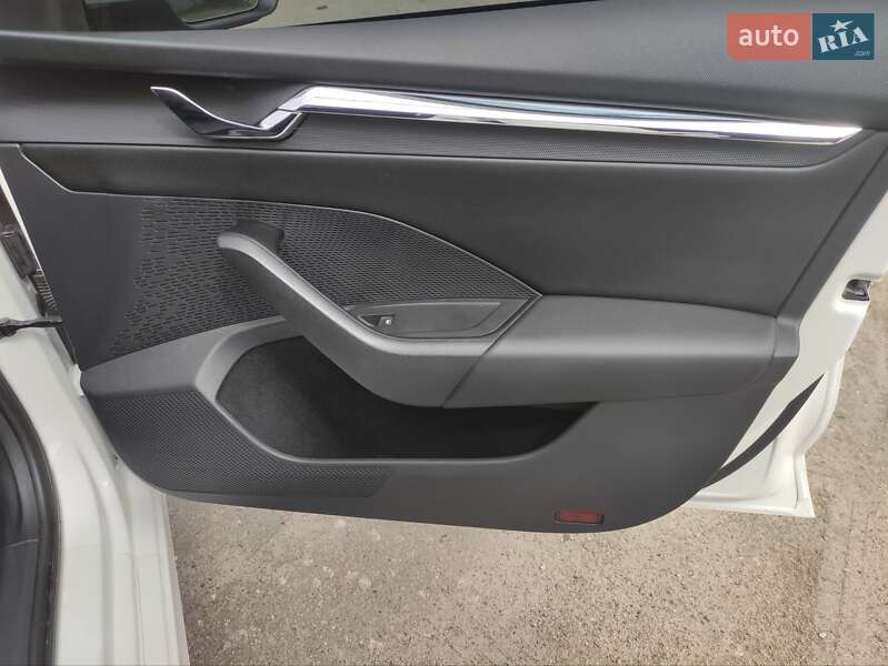 Ліфтбек Skoda Octavia 2021 в Ізюмі
