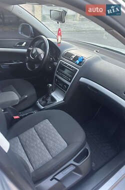 Лифтбек Skoda Octavia 2009 в 