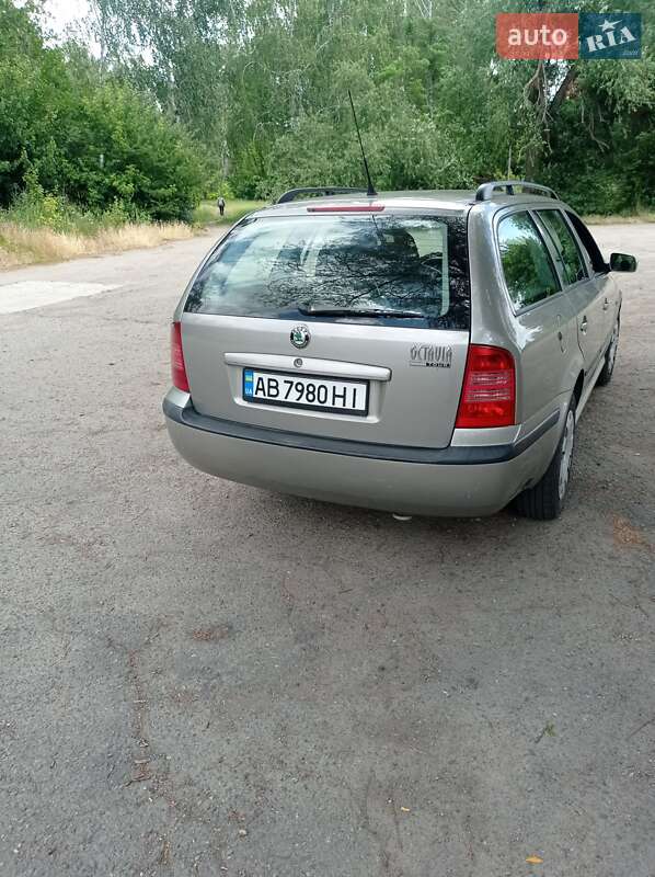 Универсал Skoda Octavia 2010 в Виннице