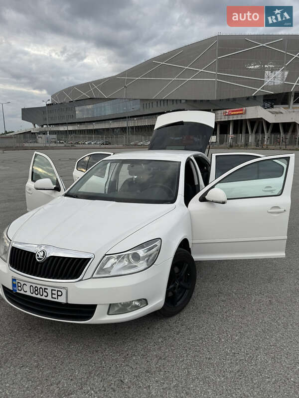 Лифтбек Skoda Octavia 2011 в Пустомытах