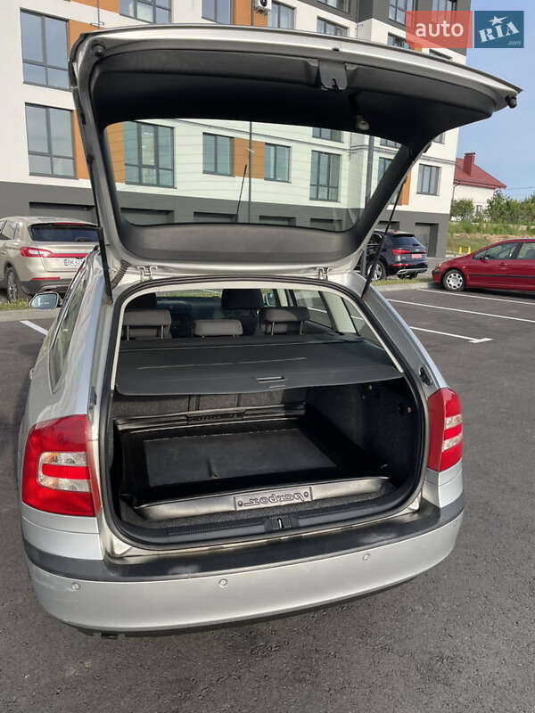 Универсал Skoda Octavia 2005 в Ровно