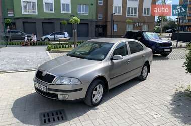 Ліфтбек Skoda Octavia 2008 в Івано-Франківську