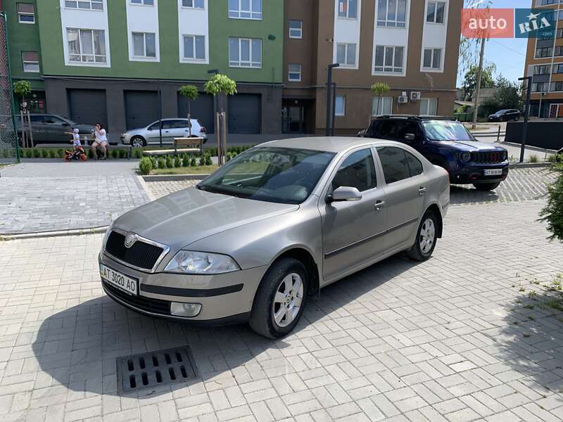 Лифтбек Skoda Octavia 2008 в 