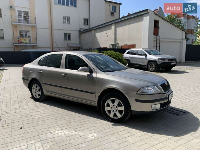 Лифтбек Skoda Octavia 2008 в Ивано-Франковске
