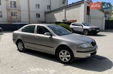 Лифтбек Skoda Octavia 2008 в 