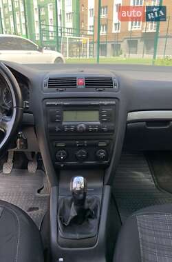 Лифтбек Skoda Octavia 2008 в 