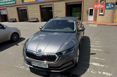 Ліфтбек Skoda Octavia 2023 в Львові