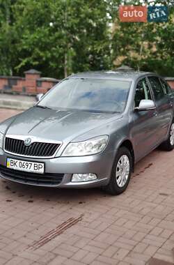 Лифтбек Skoda Octavia 2011 в 