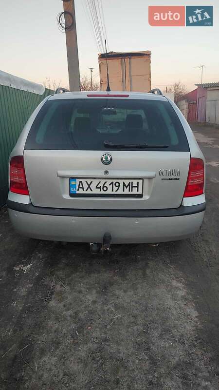 Універсал Skoda Octavia 2004 в Харкові