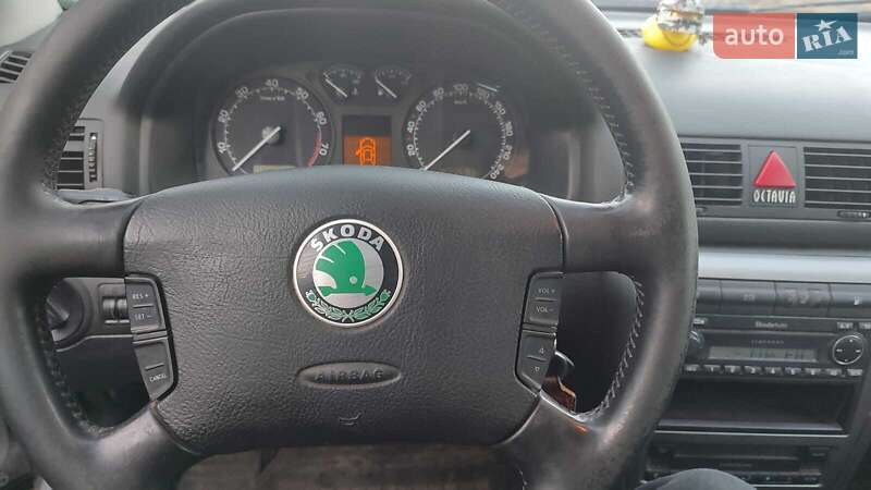 Універсал Skoda Octavia 2004 в Харкові