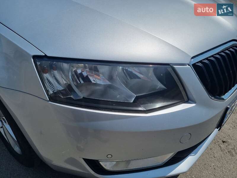Ліфтбек Skoda Octavia 2014 в Дніпрі