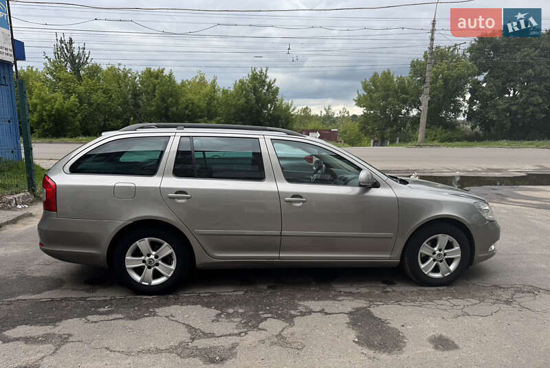 Универсал Skoda Octavia 2010 в Сумах