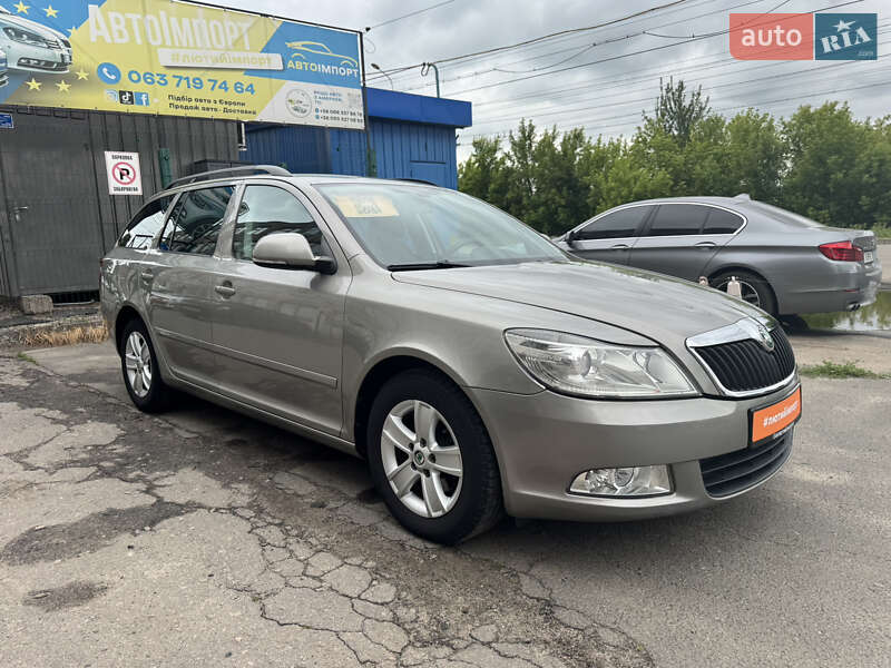 Универсал Skoda Octavia 2010 в Сумах