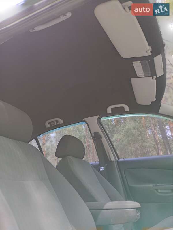 Лифтбек Skoda Octavia 2004 в Лебедине