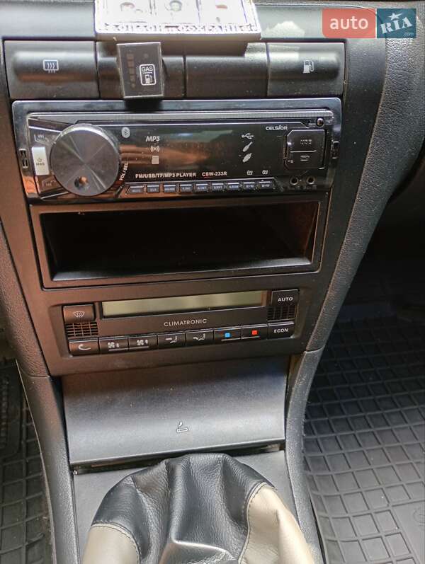 Лифтбек Skoda Octavia 2004 в Лебедине