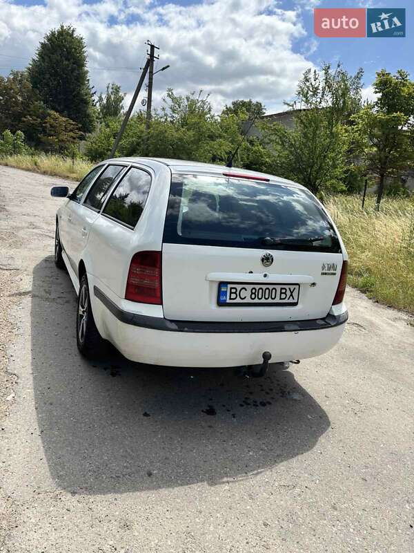 Универсал Skoda Octavia 2001 в Перемышлянах