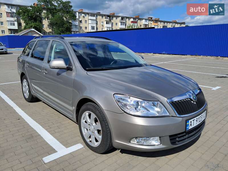 Універсал Skoda Octavia 2009 в Калуші