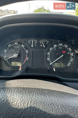 Лифтбек Skoda Octavia 2004 в 