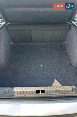 Лифтбек Skoda Octavia 2004 в 
