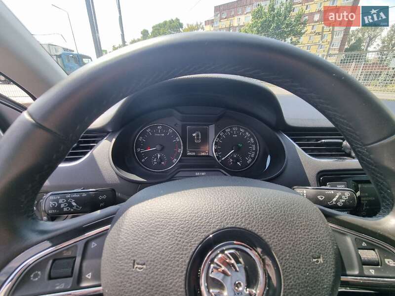 Ліфтбек Skoda Octavia 2014 в Дніпрі