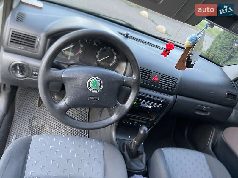 Універсал Skoda Octavia 2002 в Луцьку