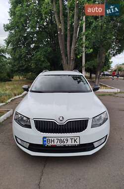 Універсал Skoda Octavia 2014 в Одесі