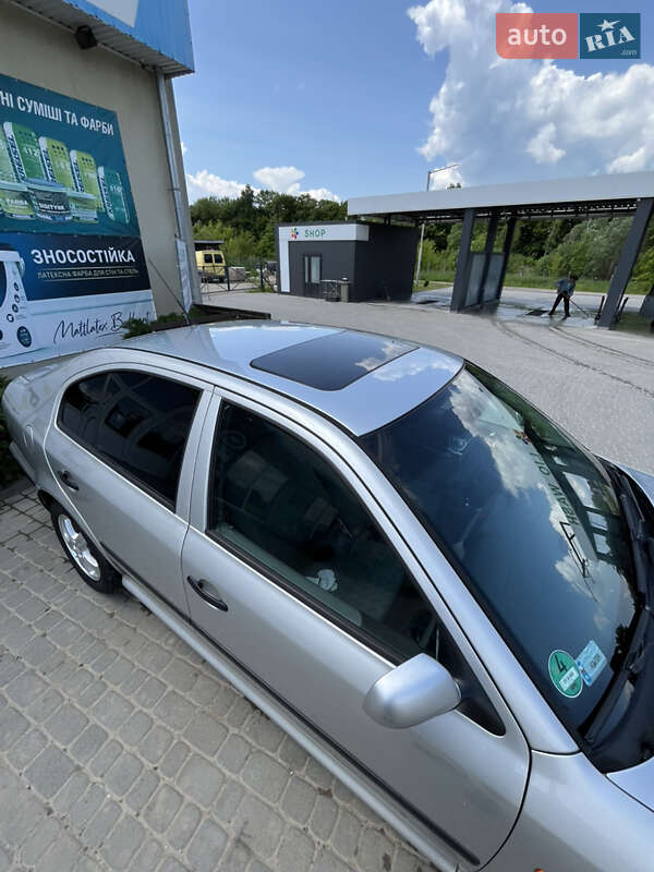 Ліфтбек Skoda Octavia 1999 в Самборі