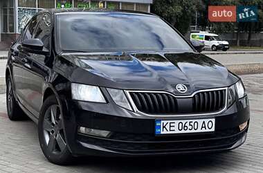 Лифтбек Skoda Octavia 2017 в Днепре