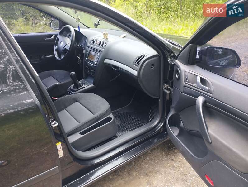 Лифтбек Skoda Octavia 2006 в Чечельнике