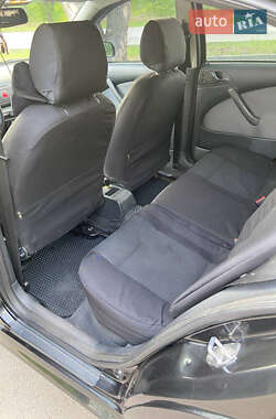 Лифтбек Skoda Octavia 2003 в 