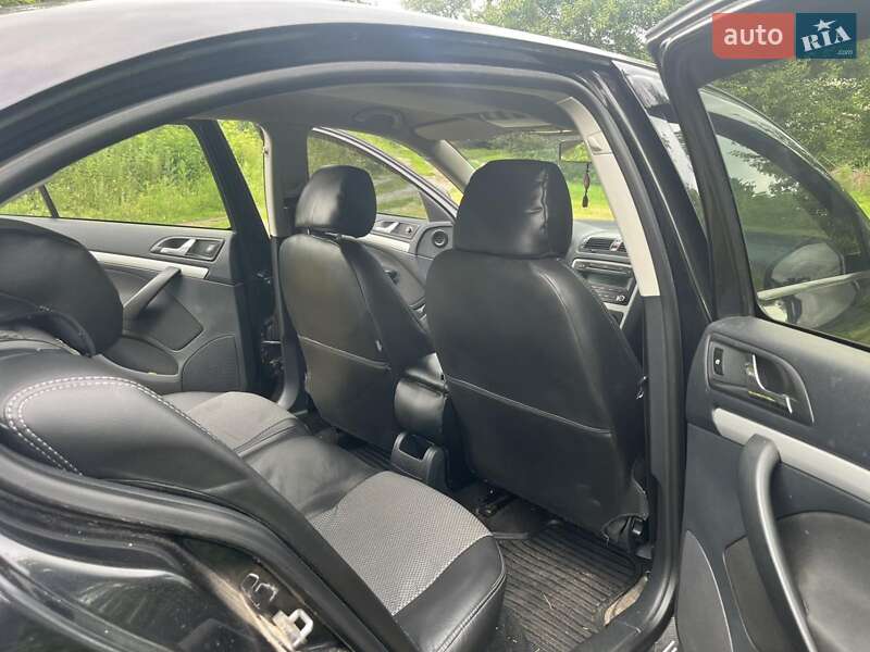 Лифтбек Skoda Octavia 2012 в Киеве