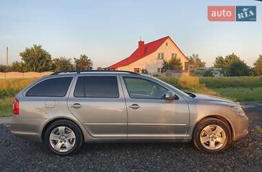 Универсал Skoda Octavia 2011 в 