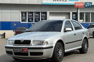 Ліфтбек Skoda Octavia 2000 в Одесі
