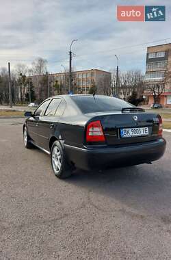 Лифтбек Skoda Octavia 2004 в 