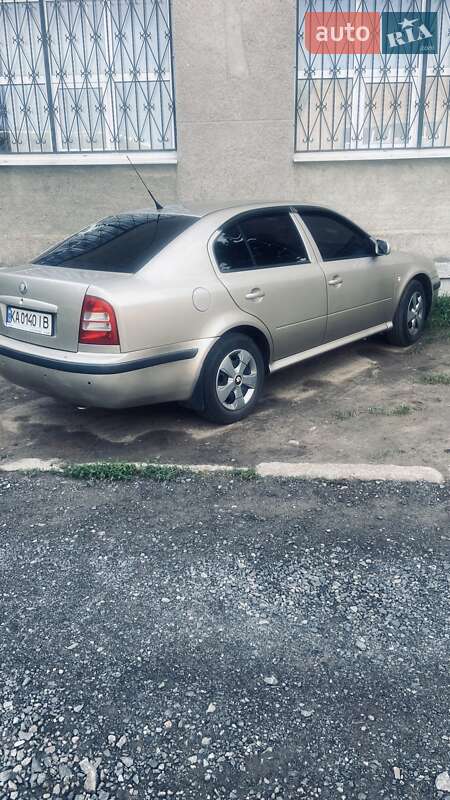 Лифтбек Skoda Octavia 2004 в Полтаве