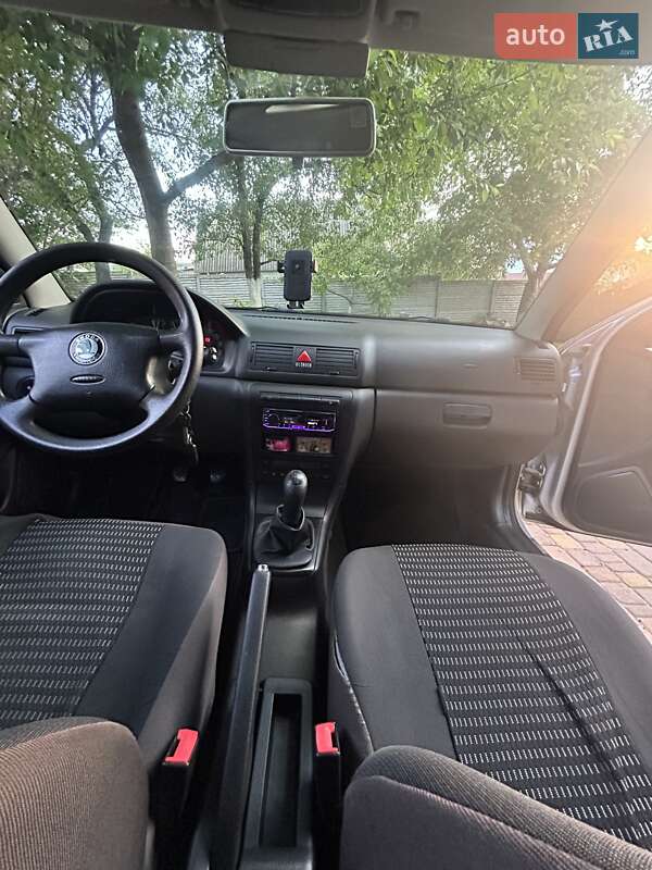 Лифтбек Skoda Octavia 2005 в Киеве