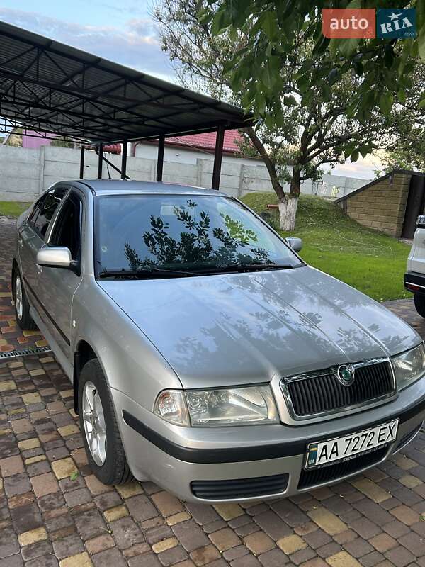 Лифтбек Skoda Octavia 2005 в Киеве