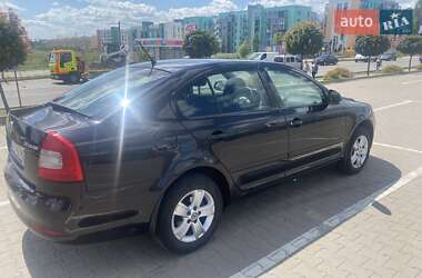 Лифтбек Skoda Octavia 2012 в 