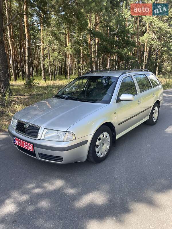 Универсал Skoda Octavia 2001 в Бородянке