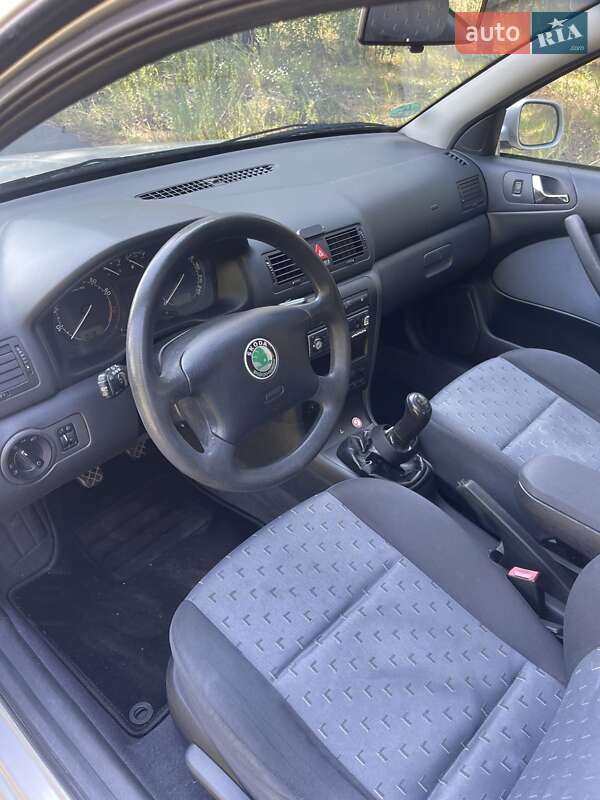 Универсал Skoda Octavia 2001 в Бородянке