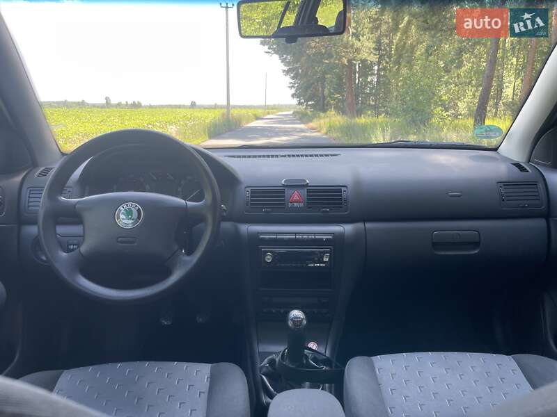 Универсал Skoda Octavia 2001 в Бородянке