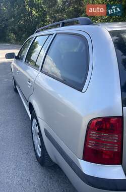 Универсал Skoda Octavia 2001 в 