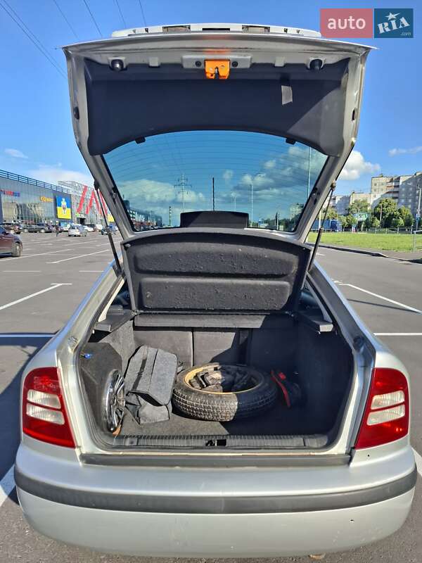 Ліфтбек Skoda Octavia 2005 в Чернігові