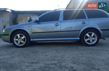 Универсал Skoda Octavia 2002 в 
